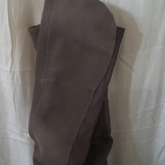 Chinese Laundry over the knee boot - Picture 4 of 9